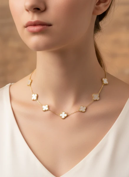 Dior's Collection at Dior's Jewelery in Sugarloaf Mall in Georgia USA