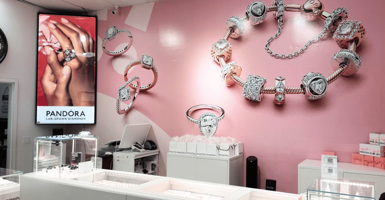 Dior's Collection at Dior's Jewelery in Sugarloaf Mall in Georgia USA